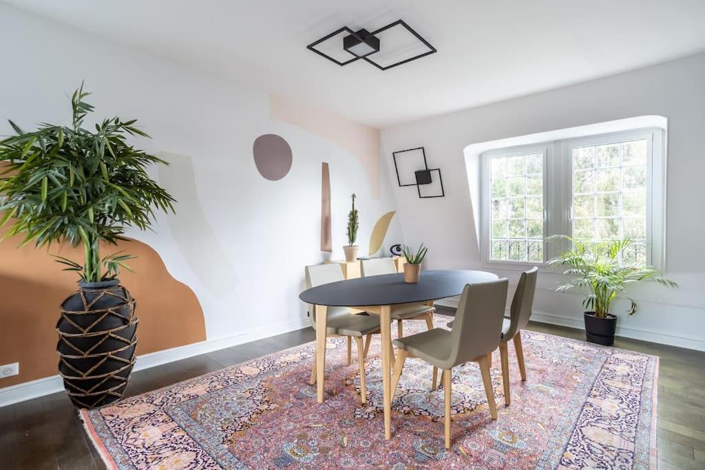 Appartement De 100M2 Dans Un Parc A 20 Mn Du Centre De Paris Garches Dış mekan fotoğraf
