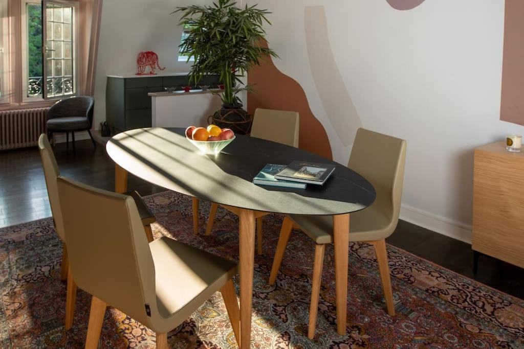Appartement De 100M2 Dans Un Parc A 20 Mn Du Centre De Paris Garches Dış mekan fotoğraf