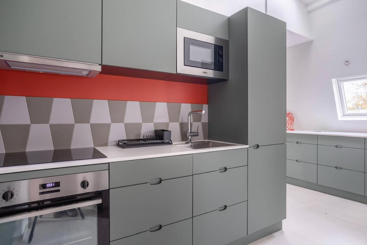 Appartement De 100M2 Dans Un Parc A 20 Mn Du Centre De Paris Garches Dış mekan fotoğraf